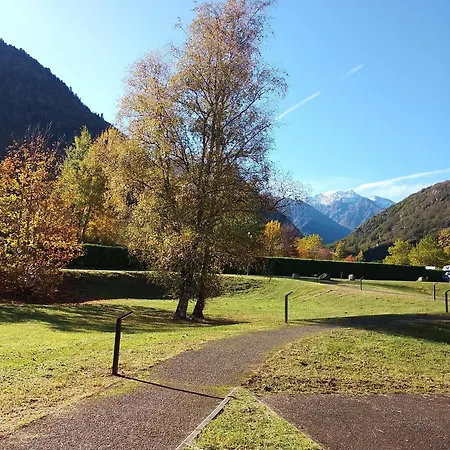 Отель Du Montcalm